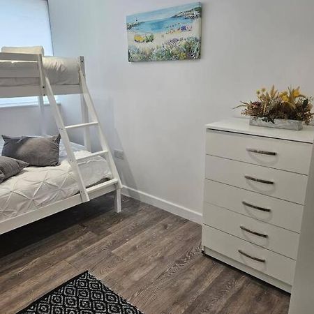Small Studio For Group Of 5 In Delta Croydon Dpf3 ภายนอก รูปภาพ
